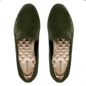 Birdies the Starling Loafer Olive a green. Sz 9.5